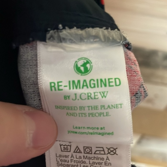 J. Crew size 6 Blue and Red Lobster Print Chino 5” Inseam Shorts with Pockets - Picture 11 of 12